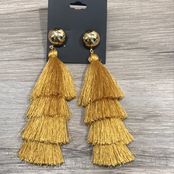 Mustard tassel earrings - Picture 3 of 5